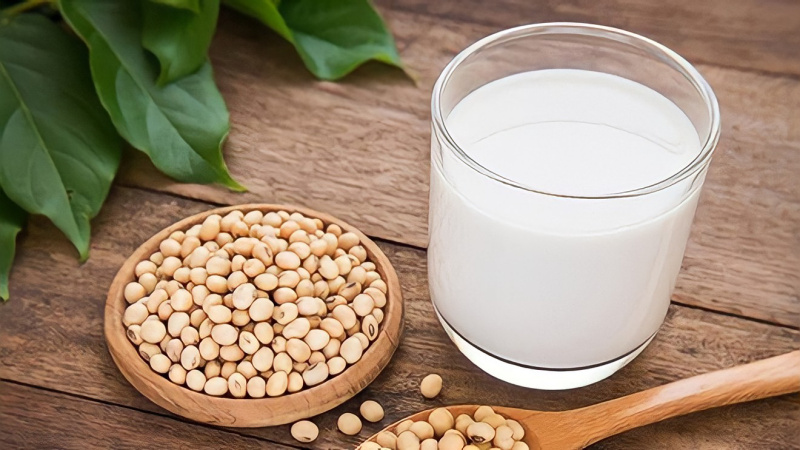 Trong sữa đậu nành có chứa nhiều chất dinh dưỡng cần thiết cho sự phát triển của trẻ